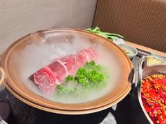 招牌九秒牛肉-三出山火锅(万象天地店)