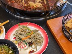 -沸炉重庆老火锅(军事博物馆店)