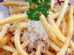 薯条-Naughty Nuri’s Phuket