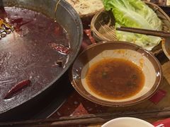 -赵美丽·重庆社区火锅·直营店(火车东站·中豪国际店)