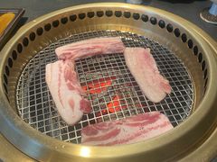 -铭牛烧肉·和牛海鲜自助(高新月牙湖店)