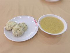 -陈寔包子王·卤煮小肠·京味小吃(龙潭店)