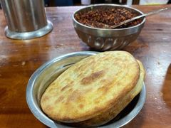 油旋的馍-龙门李家三旦羊肉汤馆