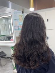 -镁连社·美联社