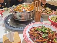 -牟记江湖重庆地标特色菜鱼蛋海鲜羊蝎子(巴南区黑金冠十多年好店)