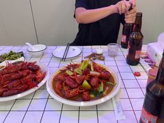 -老鄞江清水龙虾•赵赵家(江北店)