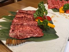 -炼火烤肉店