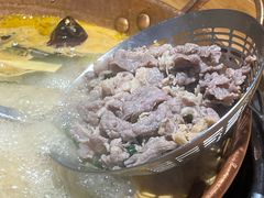 -洱火云南酸菜牛肉火锅(石景山当代商城店)