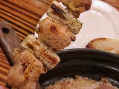 烤京葱鸡腿肉-鳥炭·烧鸟YaKiToRi深夜食堂(陆家嘴店)