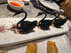 黑天鹅榴莲酥-悦秀·高级粤菜
