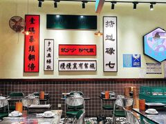 -何妹湿辣牛肉·粤式烧烤砂煲(桂雅路店)