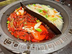 -宽板凳老灶火锅(台湾街店)