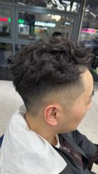 -PE SALON