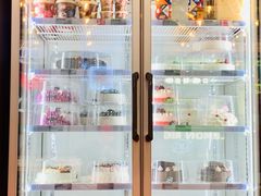-DQ·蛋糕·冰淇淋(大宁国际商业广场店)