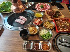 -香猪坊韩国烤肉专属门店(魏公村店)