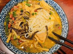 -粉家柳州螺蛳粉(杨宅路店)
