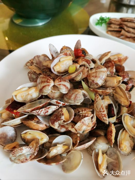 今鲜源酒店·海鲜锅贴青岛菜(新湛路店)图片