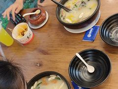 -桥香园云南过桥米线(红龙井店)