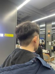 点击看大图 -藤野造型烫发染发
