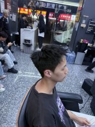 -藤野造型专业烫染接发