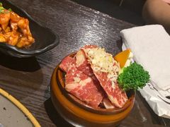 -山川小町·极番烧肉(新地假日广场店)