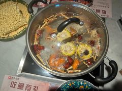 -尚尚仙·酸汤猪手·猪肚鸡火锅(华联万柳购物中心店)