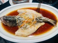 清蒸鲈鱼-简小舍·民间手艺菜(武昌江滩店)