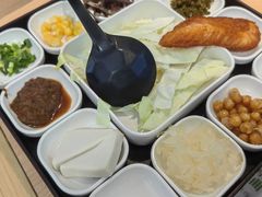 -阿香米线(凯德广场.1818店)