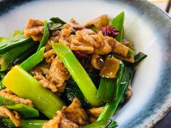 小炒藏香猪-丽江悦榕庄酒店-明月·雪山庭院餐厅