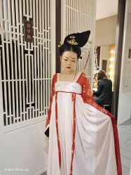 -盘子女人坊古装写真摄影(厦门总店)