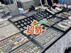 -吴山路夜市