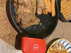 -必胜客(新中纬店)