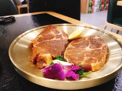 -臻牛烤肉