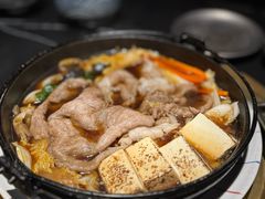 -山川小町·极番烧肉(新地假日广场店)
