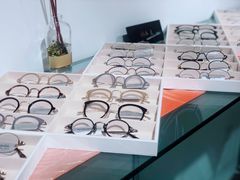 -目艮眼镜SHOWROOM(品牌集合店)