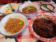 -笨豆腐居民楼菜馆•江西小炒(天津开发区店)