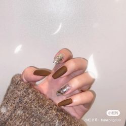 -Pink You美甲洗眉纹绣定制中心