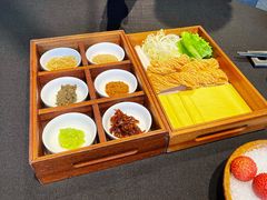 -鲁采LU STYLE(新天地店)