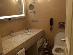 -Titanic Business Hotel Europe Wellness & Spa
