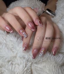 -QHOUSE美甲美睫