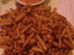 蜂蛹-云之南(八里庄店)