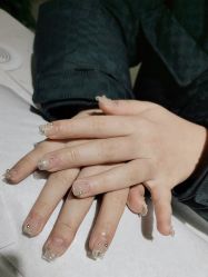 -艾珂·美甲美睫