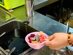 -签多多串串香火锅