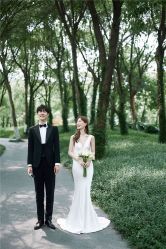 -易摄影婚纱摄影工作室