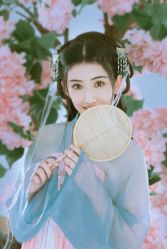 -盘子女人坊古装写真摄影(厦门总店)