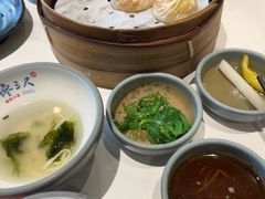 -馋三尺蟹粉小笼(人民广场店)