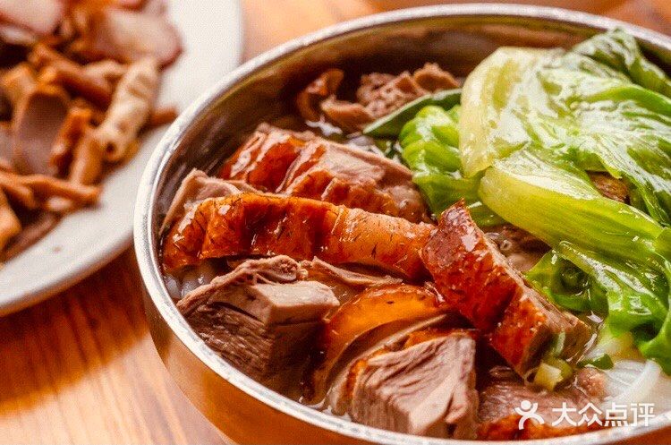 香辉食馆(新兴路店)