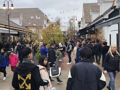 -伦敦比斯特购物村
