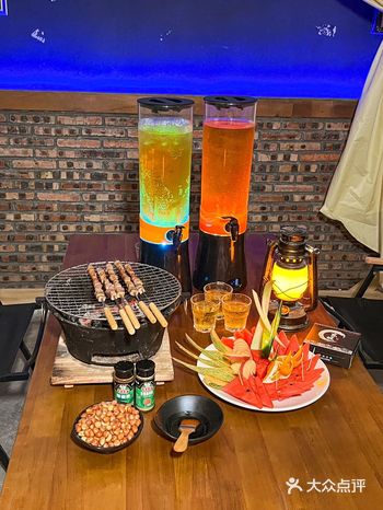 藏在市区的露营风小酒馆居然这么chill！谁懂啊！