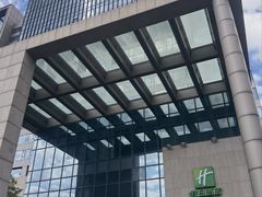 -上海虹桥西郊假日酒店